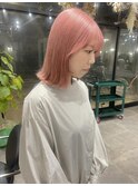 切りっぱなしボブ×コーラルピンク