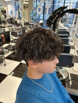 オーシャントーキョー(OCEAN TOKYO)&nbsp;メンズパーマツイスパ波巻きスパイラルマッシュセンターパート