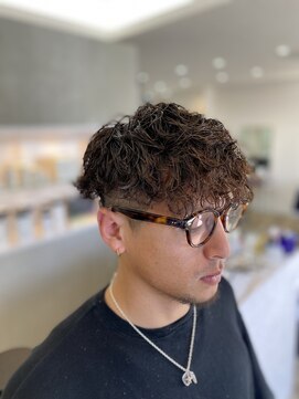 クラネ(CLANE.) スパイラルパーマ