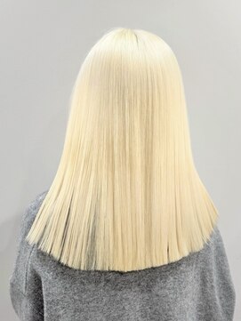 アン(Hair make un) 【ブロンド】