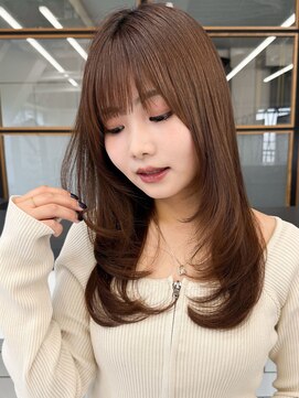 スタートウキョウ 渋谷(STAR TOKYO) 韓国風レイヤー大人ロングストレートワンカールベージュカラー