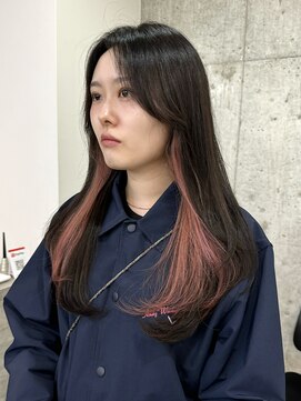 サクラ オモテサンドウ(SAKURA) インナーカラー ピンクベージュ 表参道