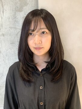 シーインフィニート 人形町店(C∞) ミディアムレイヤー/顔周りカット/暗髪カラー/レイヤーカット