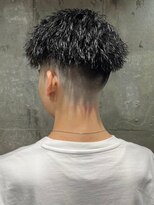 アルフレッド 瑞穂店(alfRed)&nbsp;スキンフェード　ツイストパーマ　センターパート