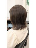 外ハネミディアムスタイル