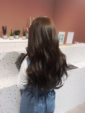 アイニティ 緑地公園(Inity) 透明感オリーブベージュ