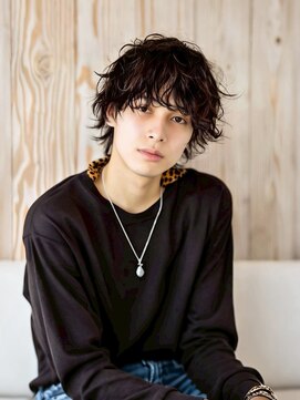 プラス ファースト ヘア(Plus 1st) ルーズウルフ×インナーカラー