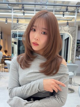 ロンド レア 天神大名店(Lond Le’a) ホワイトブロンド/外ハネボブ/美髪/ワイドバング/ブルーブラック