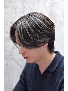 メンズオルズ 渋谷(MEN'S ALLZ) メンズホワイトハイライト毛流れセンターパートマッシュウルフ
