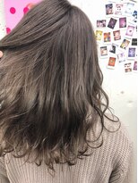 ノラ シンディ(NORA CYNDY)&nbsp;グレージュカラー☆