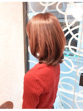 ミッシェル アフロート(michelle afloat) 10代20代30代40代小顔ひし形くびれふんわり外ハネCカーブカット