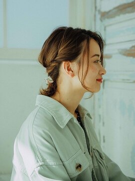 イコール バイ プロデュース 町田駅前店(equal by Produce) ミディアムアレンジスタイル