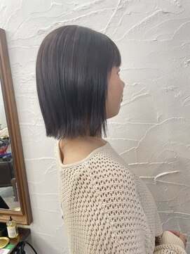 ニュウニュウ(NIU NIU) 切りっぱなしボブ