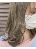 レイヤーカット オリーブベージュ