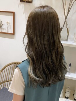 ヘアルーム クオーレ(hair room Cuore)の写真/【磐田】ワンカラーでも艶のある透明感が手に入る！トレンドの暖色系や王道ブラウンもツヤツヤに仕上げます