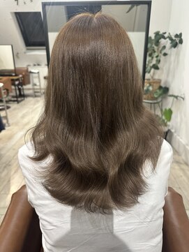 ルーツ(ROOTS) ブリーチ履歴あり/アッシュベージュ