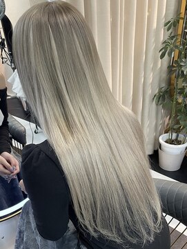 ルフレ 新宿歌舞伎町店(Reflet) シルバーグラデーション/プルエクステ