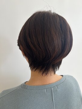 クララ トヨハシ(CLALA Toyohashi) えりあしスッキリショート