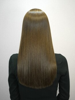 デイフレーム(Day FRAME)の写真/ケアストレートで理想の髪質へ。最新ヘアケア成分とこだわりの薬剤選定で、ワンランク上の美髪に[船越町]