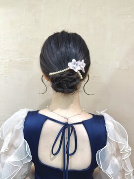 メゾンドムニ 恵比寿(Maison de MUNi) シンプル可愛いまとめ髪