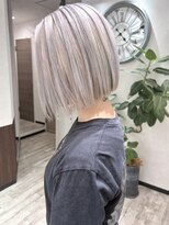 ベルヘアーデザイン 堺東(Belle hair Design)&nbsp;イメチェンハイトーン切りっぱなしボブ外国人風堺東