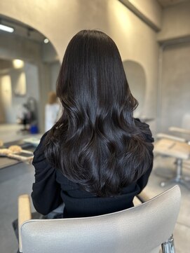 レノラ 本町(LENORA) 美髪ミディアムレイヤーカットデジタルパーマチェリーブラウン