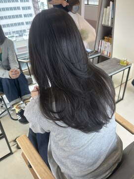 ソワ バイ ルシル(SOIE by Lucile) 福島市 暗髪透明感カラー レイヤーカット