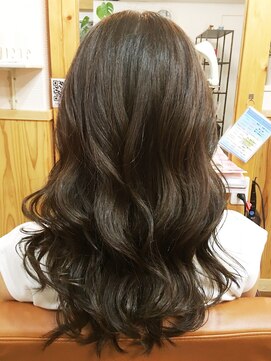 ララテラス(LaLa Terrace) ～LaLa Terrace流～ダークグレージュ×グラマラスウェーブ