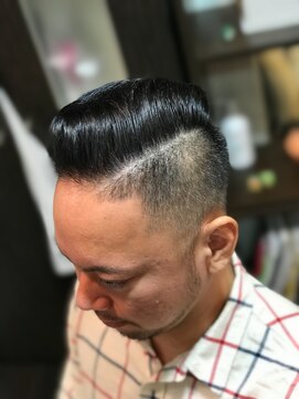 オムヘアーバイグルーマーズ(HOMME HAIR by GROOMER/S) #pompstyle#regent#fade#barberstyle#hommehair2nd 櫻井