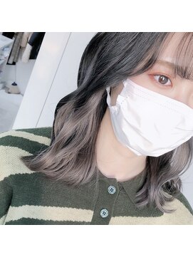 サイ(sai) 韓国風インナーカラー×ホワイトベージュ