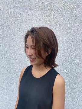 ラクリマ(Lacrima) 【ミディアム×外ハネ×ナチュラル】HARU