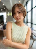 ヌーディカラー/前下がりボブ/小顔ヘア/大人ボブ