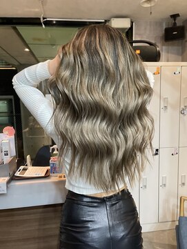 ラフ(LAFF) #黒髪#ボブルフ#ネビージュ#小顔#ワンレン