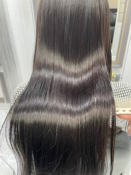 エスカーラ 表参道(THE ESCALA) @aidaman321 髪質改善/髪質改善縮毛矯正/髪質改善トリートメント