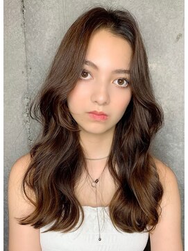 クーエフー(coo et fuu) レイヤーとサイドバングで作る韓国風くびれロング