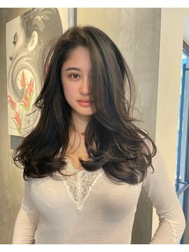 ブルックス ロングレイヤー　ワンカール　レイヤーカット　顔まわりレイヤー