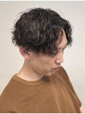 センターパート波巻きツイストスパイラルパーマ