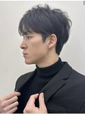 スーツ/短髪／ツーブロック/東感／モテる／黒髪／ダウンパーマ