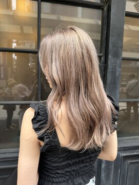 フィル 横浜(fil) ロングレイヤー_ミルクグレージュ