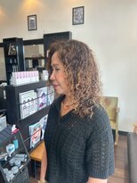 ヘアーワークス ボナ(HAIR WORKS bona.) ボリューム感と立体感◎リッチカール・ミディ
