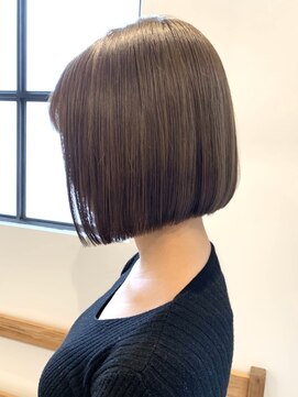 透け感カラー×ボブ