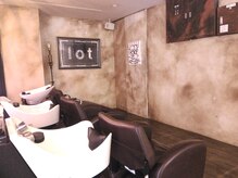 ロット(lot)の雰囲気（―フルフラットシャンプー台―足の先までゆったり伸ばせる♪）