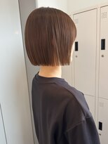 ラフ 立川(Laff) アッシュカラー 切りっぱなしボブ 前下がりボブ 縮毛矯正