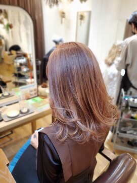 ヘアスペース リズム グリーン(Hair space Rizm green) オレンジピンク 30代40代50代60代