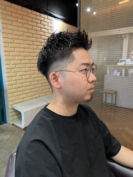 スティーロ 渋谷(Steelo) アップバングスタイル