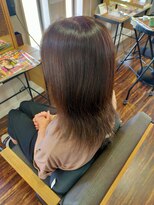 サク(SAKU) 外ハネレイヤースタイル