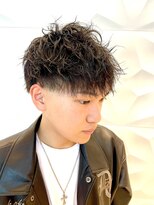 銀座マツナガ 浅草店&nbsp;黒髪短髪/ツイストスパイラル/テーパーフェード/20代メンズ