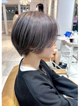 レイラバイアフロート 吉祥寺(Lila by afloat) 小顔ナチュラルショート20代30代40代くびレイヤーショート