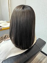 スリーエー(THREE A) ナチュラルムーブングストレート