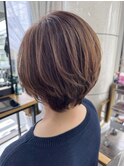 大人世代前下がりボブのショートレイヤーカット